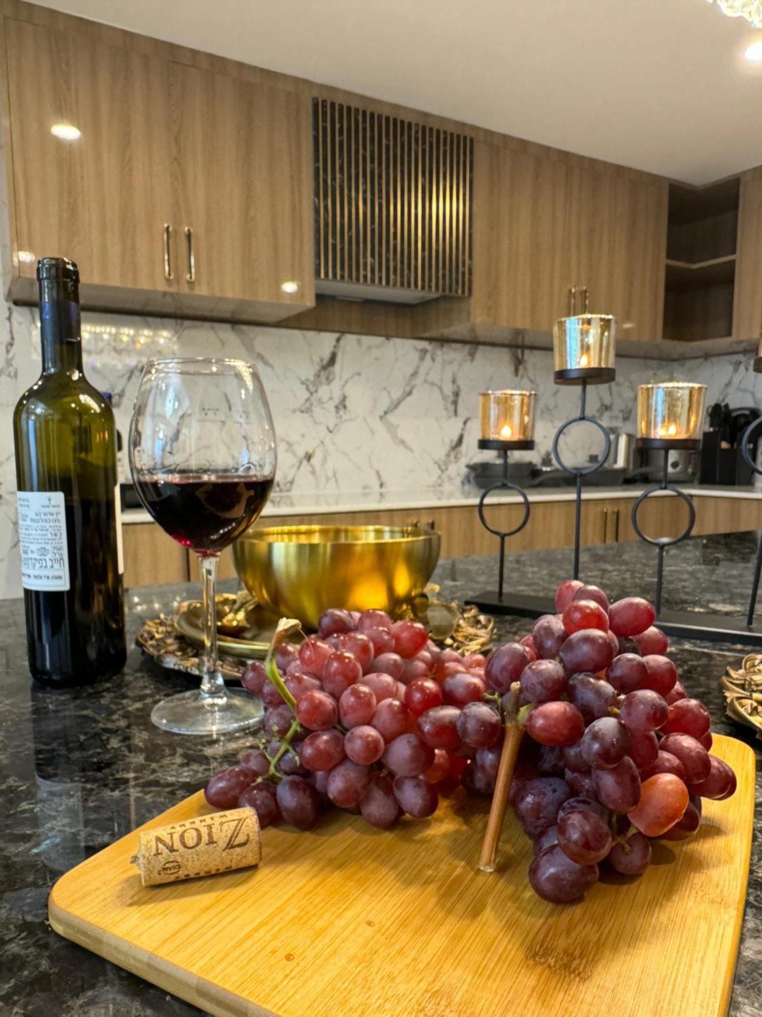Makati Prime Luxury Daire Manila Dış mekan fotoğraf